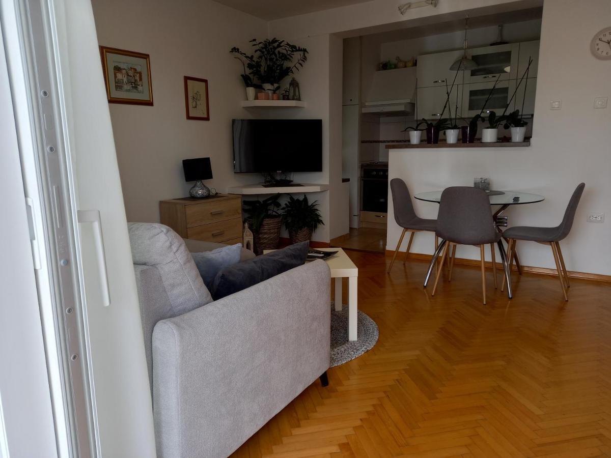 Apartments Anita Crikvenica Esterno foto